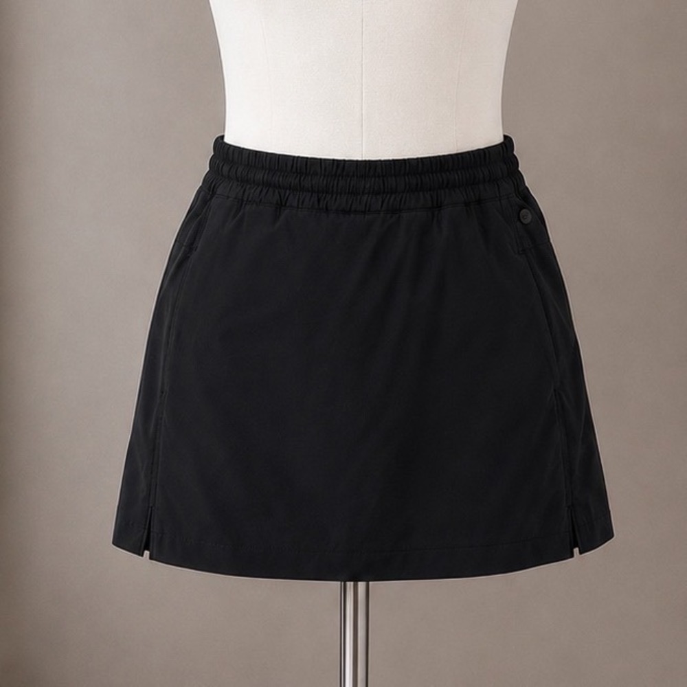 Tommy Bahama IslandZone Black Active Skort Large Pineapple Logo Pockets Golf
